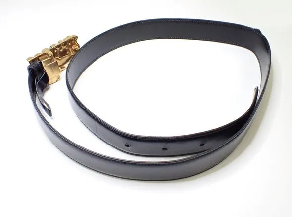 CARTIER Belt in Black Leather and Gilded Elephant Buckle