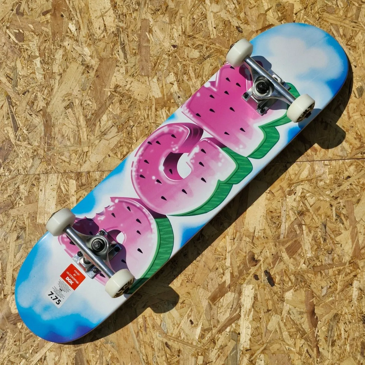 DGK Skateboards So Juicy 7.75 Complete