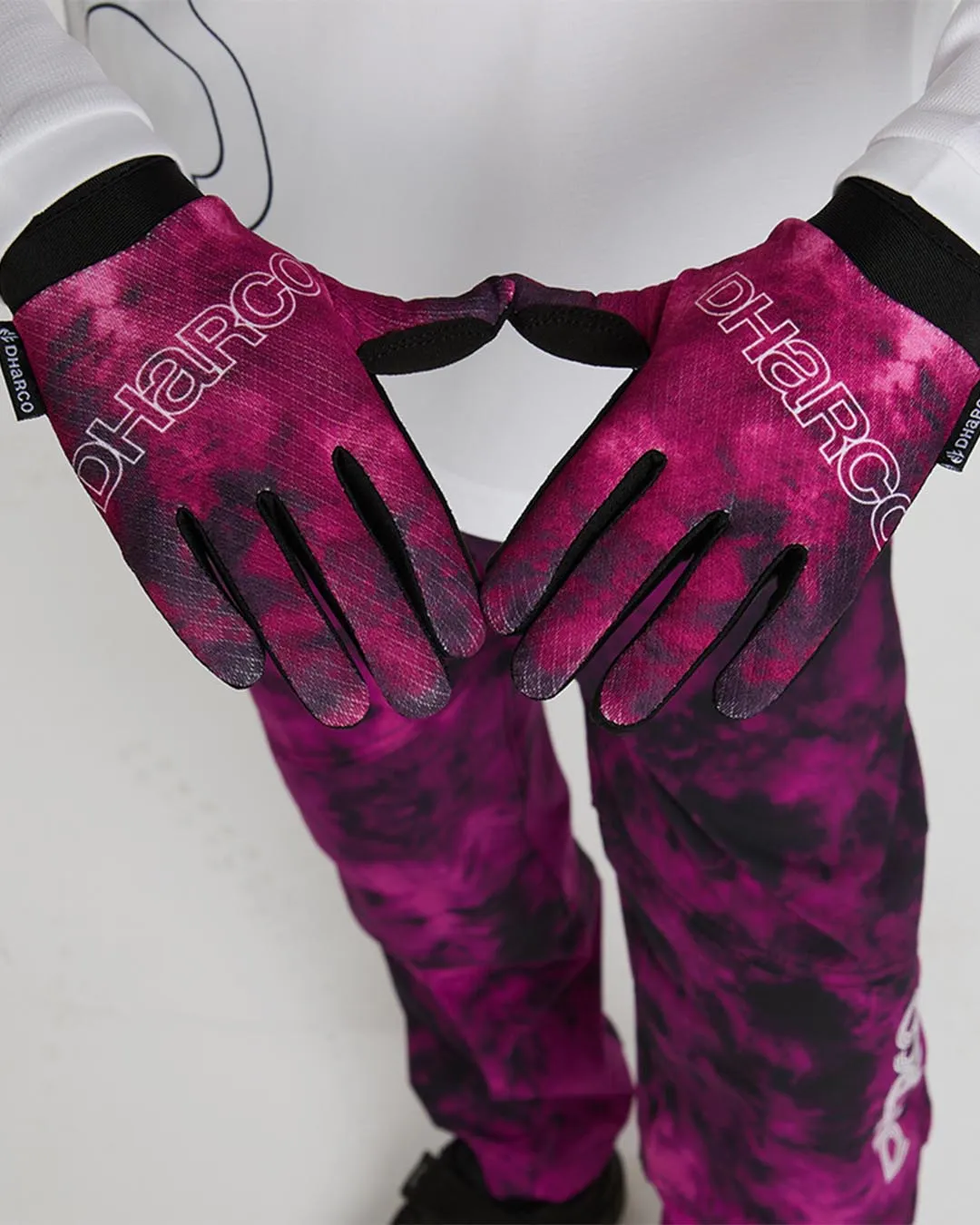 Youth Gravity Gloves | Maribor