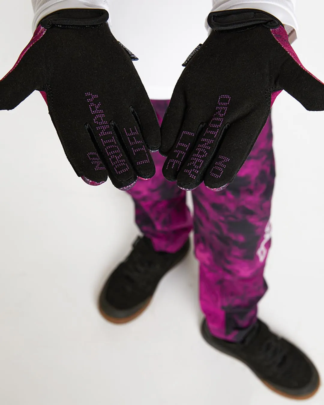 Youth Gravity Gloves | Maribor